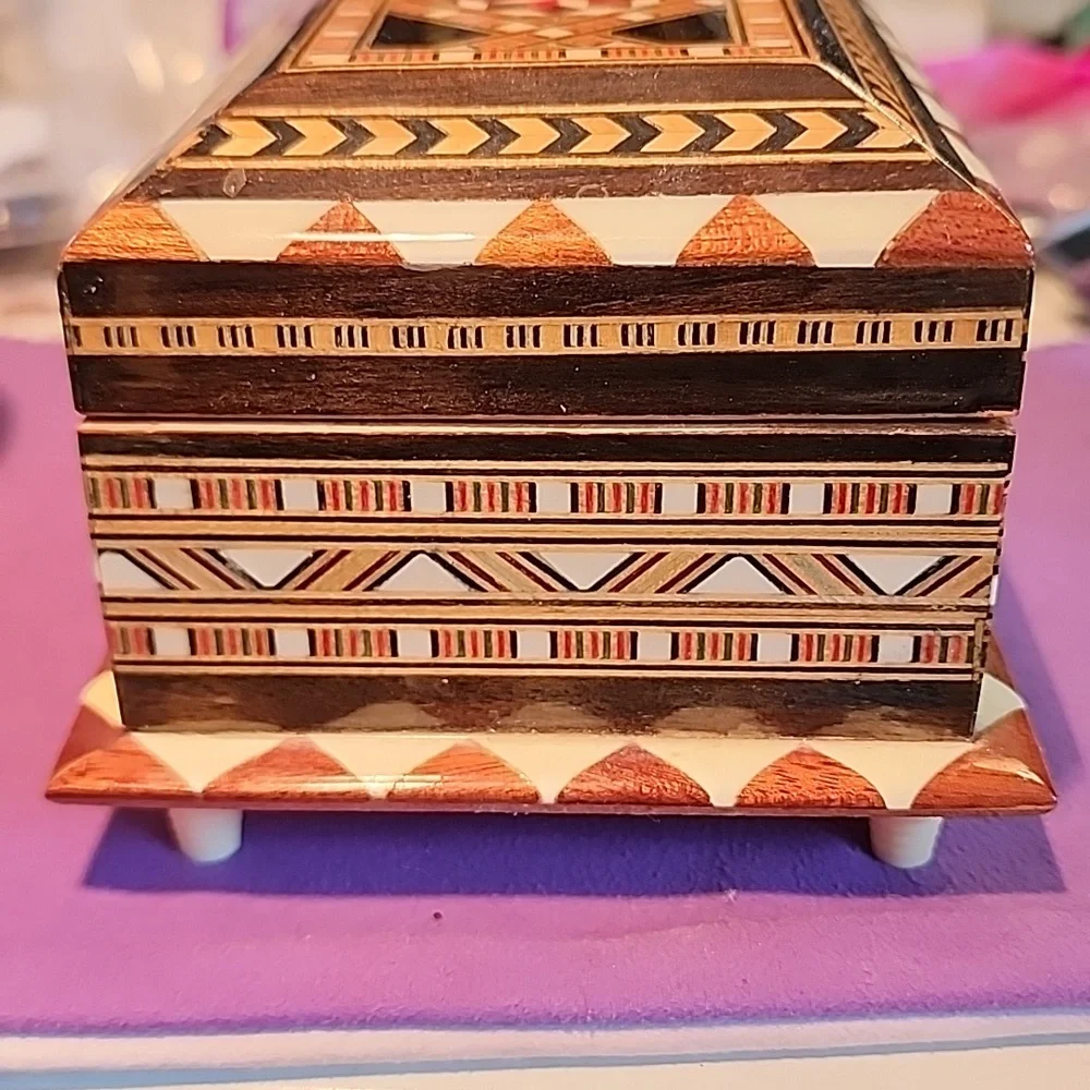Handcrafted Turkish Box - Picture 3 of 3